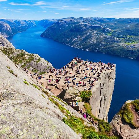 Experience A Cozy Getaway Near Pulpit Rock-A Unit Apartment Jørpeland Exterior foto